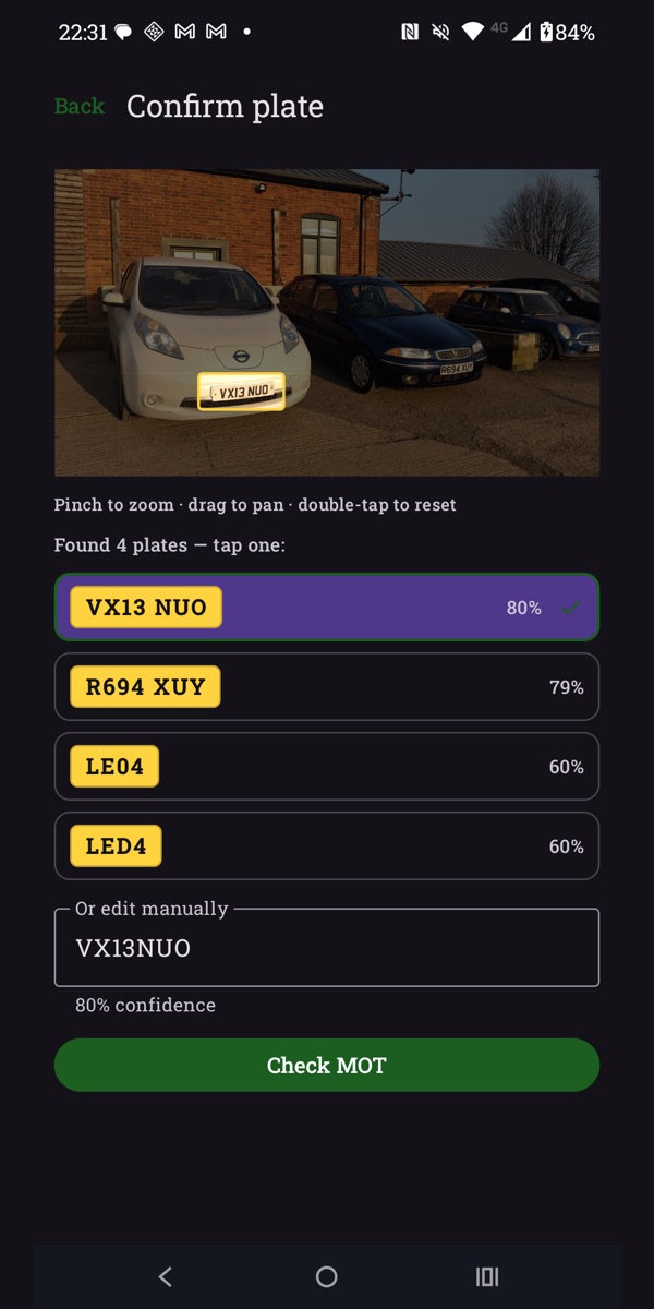 MOT Plate highlighting several detected vehicles to choose from